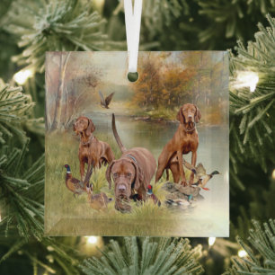 A versatile aristocrat in the Hungarian Vizsla Glass Ornament