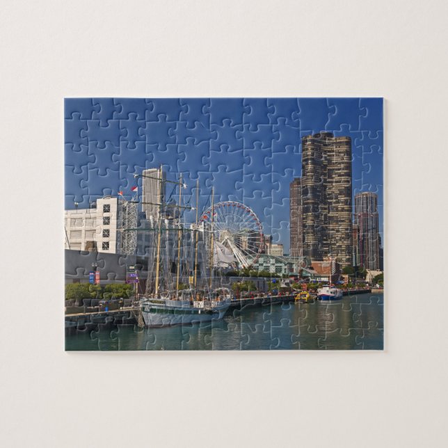 A view of Chicago's Navy Pier 2 Jigsaw Puzzle (Horizontal)
