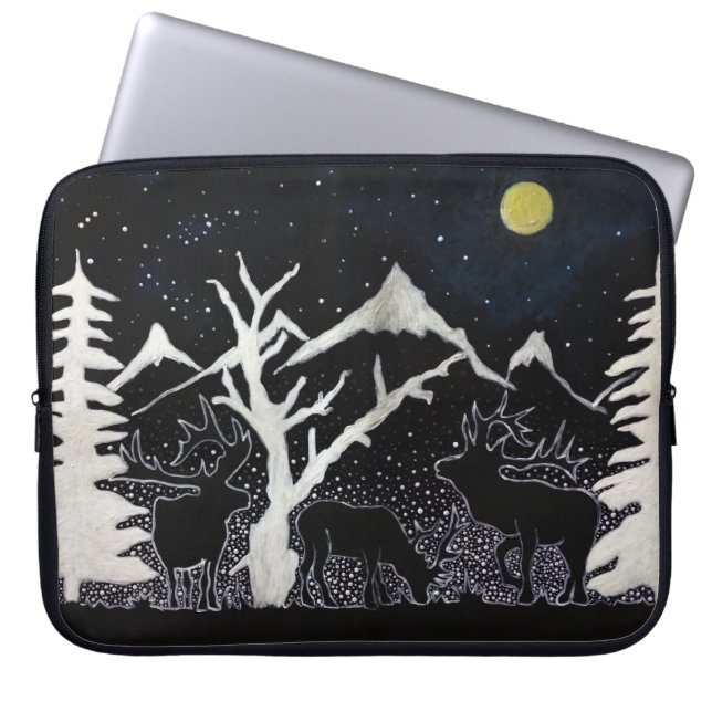 A winter night laptop sleeve (Front)