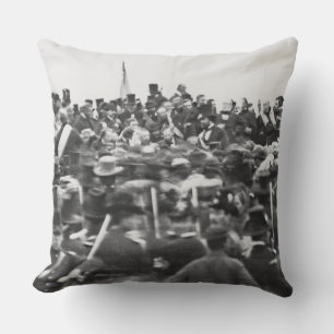 Abe Lincoln Gettysburg Address: End of Civil War Throw Pillow