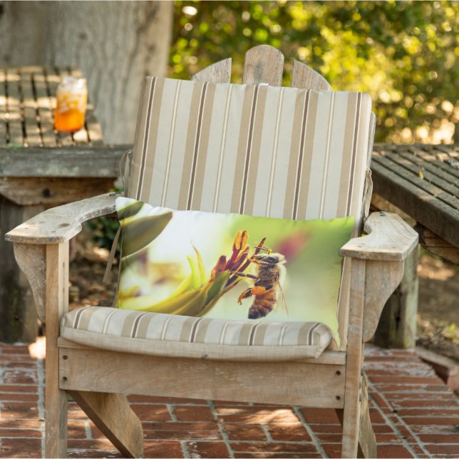 Abeille avec Coussin à fleurs de pollen extérieur (Chaise)