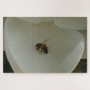 Abeille de miel sur la Fleur Jigsaw Puzzle