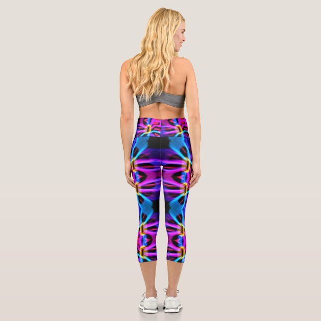 Abstract art capri leggings (Back)