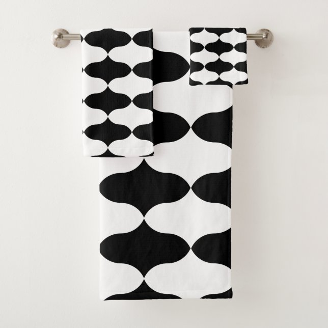 Abstract Black and White Pattern Bath Towel Set (Insitu)