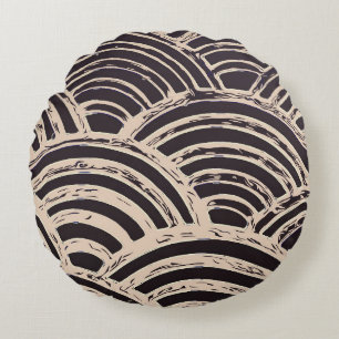 Abstract curvy pattern in black and cream round pillow