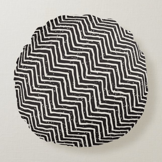 Abstract Geometric Doodle: Black White Pattern Round Pillow (Front)