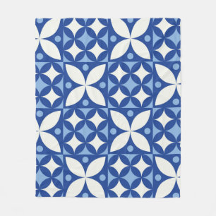 Abstract geometric seamless pattern in scandinavia fleece blanket