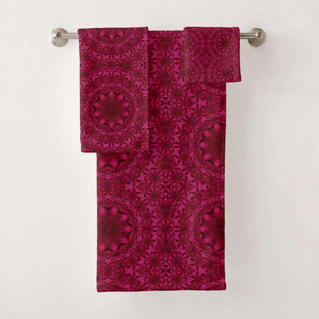 Abstract hearts and flowers bath towel set (Insitu)