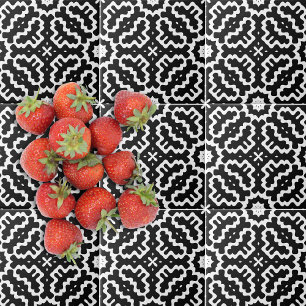Abstract Modern Black And White Mosaic Pattern Tile