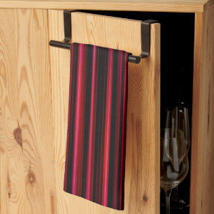 Abstraits rayures rouges sur serviette de cuisine