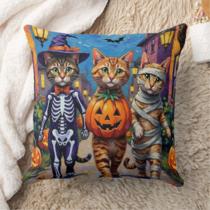 Abyssinian Cats Trick-or-Treating in Halloween Cos Throw Pillow
