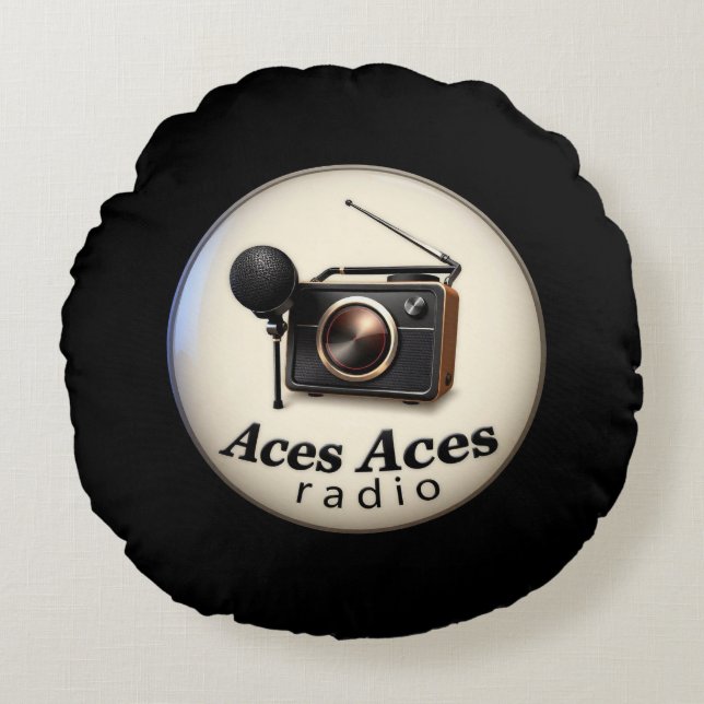 Aces Aces retro  Round Pillow (Front)