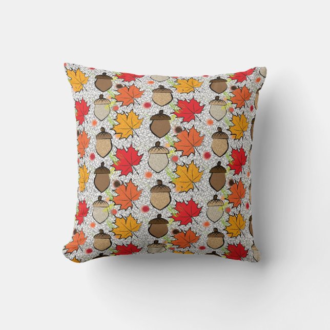 Acorns and leaves VII Throw Pillow (Front)