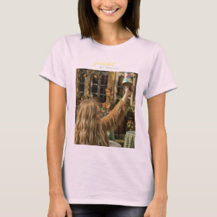 Actrice et T-shirt Lake of Eldridge 