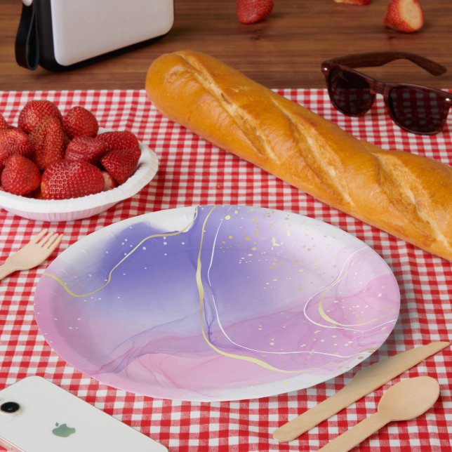 Add a Splash of Colour with Round Paper Plates (Picnic)