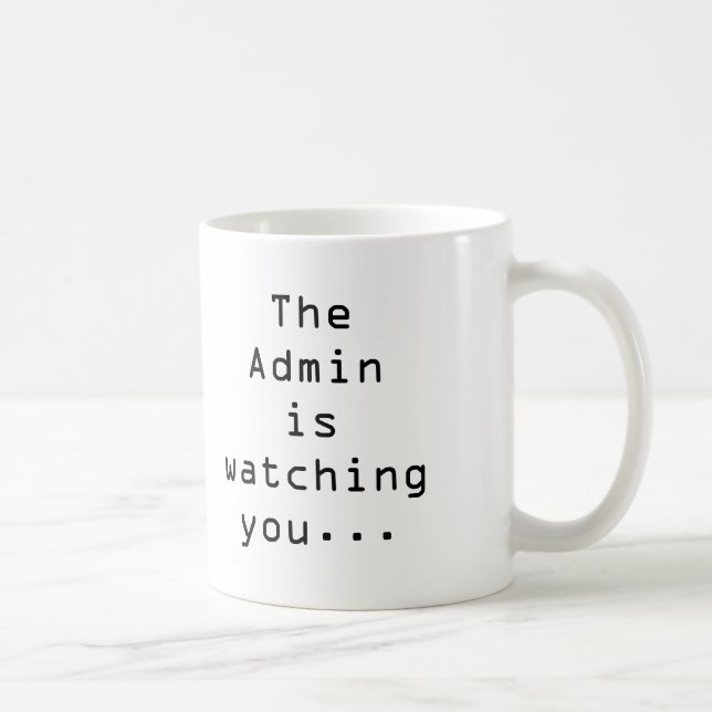 Admins et tasse de suzerains de bureau (Droite)