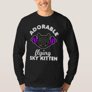 Adorable Flying Sky Kitten Bat Pastel Goth Hallowe T-Shirt