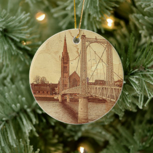 Adorno De Cerámica The Bouncy Bridge (Inverness -  Ceramic Ornament