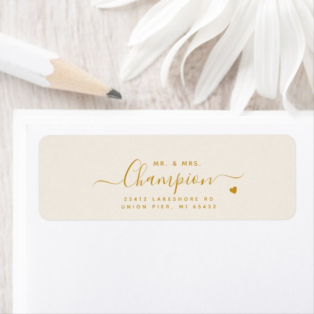 Adresse de retour de mariage en écriture Mr. & Mrs (En situation)