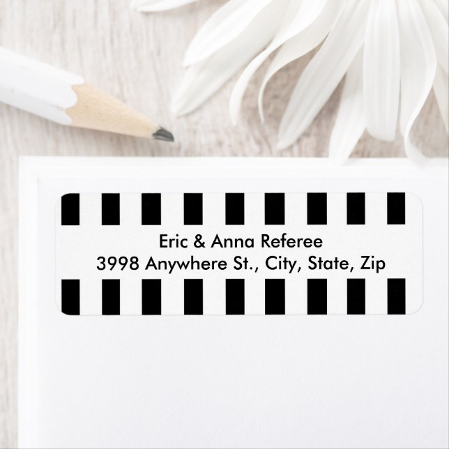 Adresse du Motif noir et blanc de l'arbitre drôle (En situation)