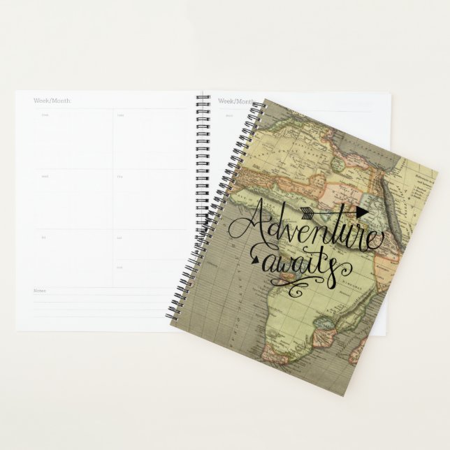 Adventure Await Old World Map Planner (Devant avec enveloppe)