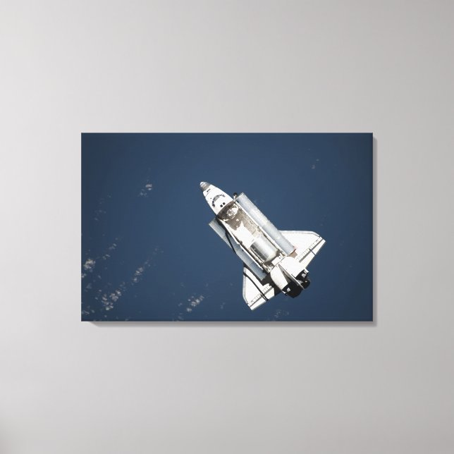 Aerial view of Space Shuttle Discovery 2 Canvas Print (Front)