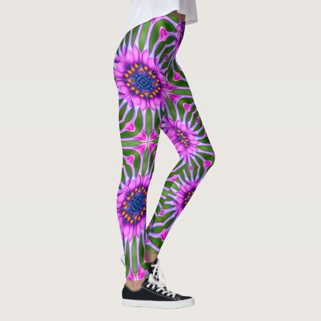 Aesthetic Daisy Pattern Leggings (Right)