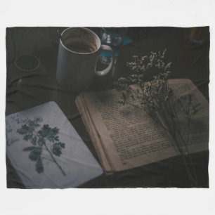 Aesthetic Reading Fleece Blanket