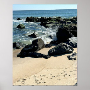 Affiche de rivage avec des rochers et des vagues