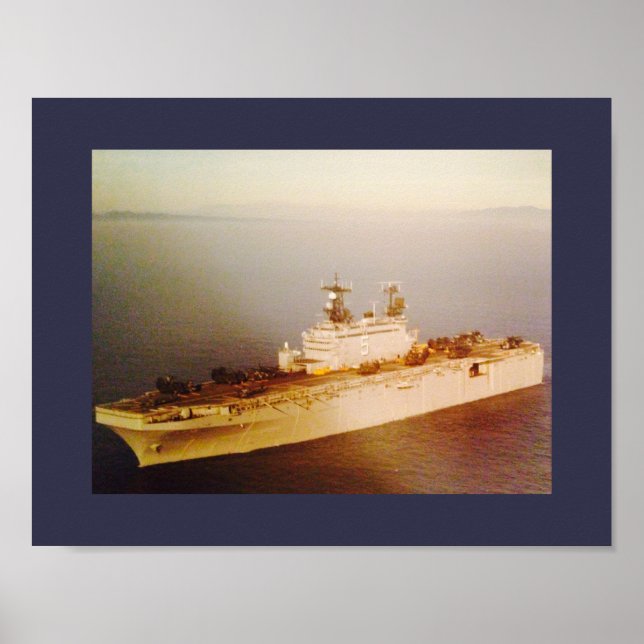 Affiche USS Peleliu LHA-5 (Devant)