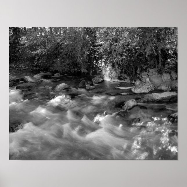 Affiches "Mountain River" en noir et blanc (Devant)