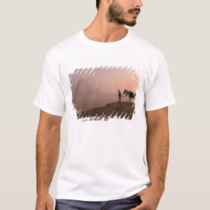 Africa, Egypt, Cairo, Giza, Giza pyramids at T-Shirt