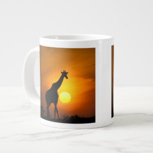 Africa, Kenya, Masai Mara. Giraffe (Giraffe Large Coffee Mug