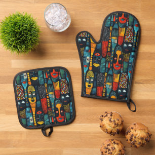 African tribal pattern with idols. oven mitt & pot holder set