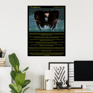 Aigle Desiderata au-dessus des affiches sur l'eau