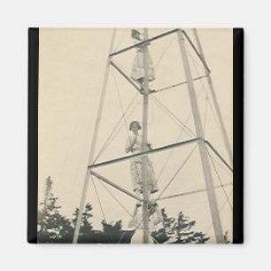 Aimant 3 dames climbling la tour