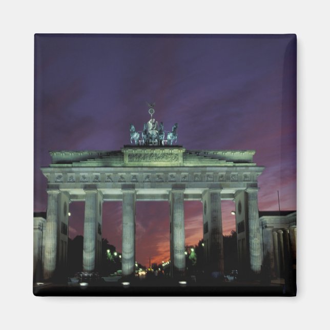 Aimant Allemagne, Berlin. Porte de Brandebourg la nuit. (Devant)