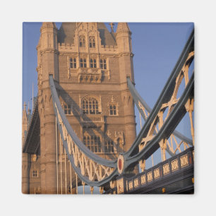 Aimant Angleterre, Londres, le Tower Bridge
