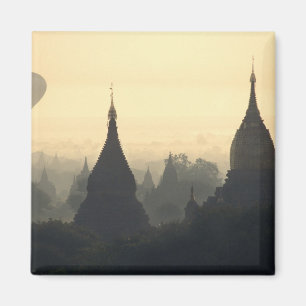 Aimant Asie, Birmanie, (Myanmar), Pagan (Bagan) Montgolfi
