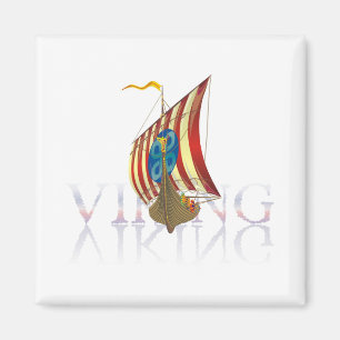 Aimant Bateau viking réfléchissant sur une eau mystérieus