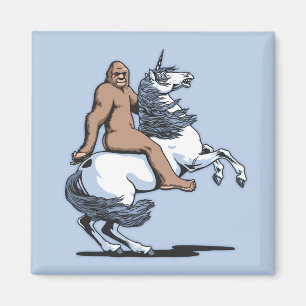 Aimant Bigfoot montant une licorne