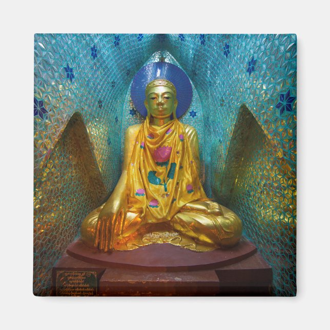 Aimant Bouddha dans une alcôve ornée (Devant)