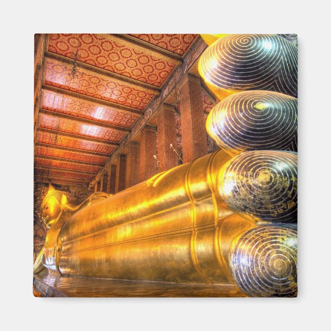 Aimant Bouddha géant inclinable à l'intérieur du temple,  (Devant)