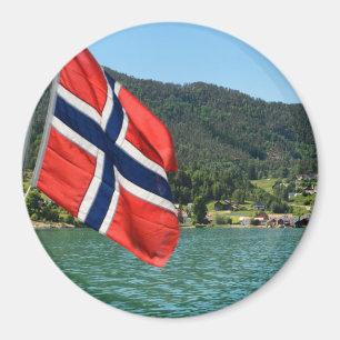 Aimant Car-ferry dans l'aimant rond de la Norvège