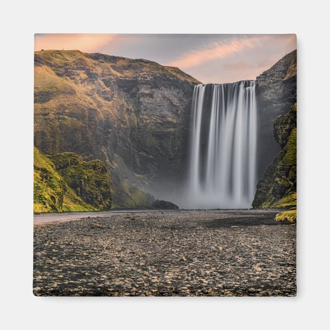 Aimant Cascade de Skogafoss au lever du soleil du matin (Devant)