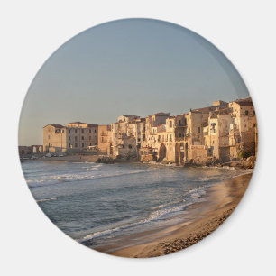 Aimant Cefalu, ville balnéaire en Sicile