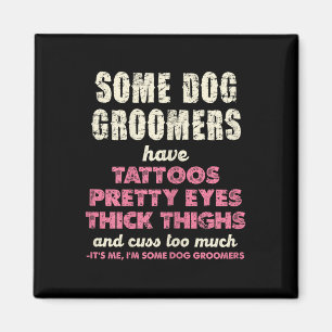 Aimant Certains Grooms De Chiens Ont Des Tatouages De Jol