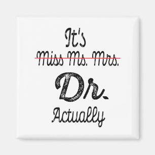 Aimant C'est Mlle Mme Mme Dr. Dr. En fait Docteur