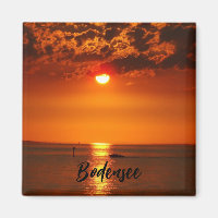 Coucher de soleil sur le lac de Constance à Vorarl