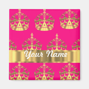 Aimant couronne d'or sur rose chaud